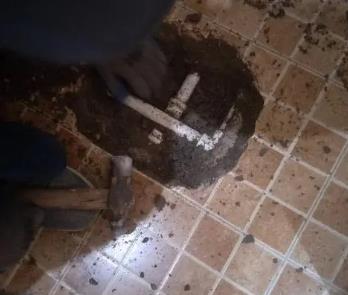 安吉卫生间漏水维修公司为您分享下卫生间渗水如何处理及注意事项